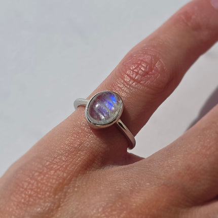 Ring met maansteen