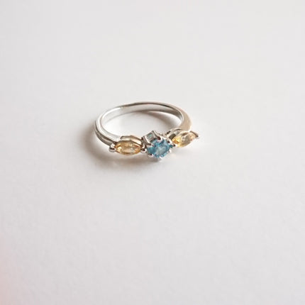 Ring met topaas en citrien