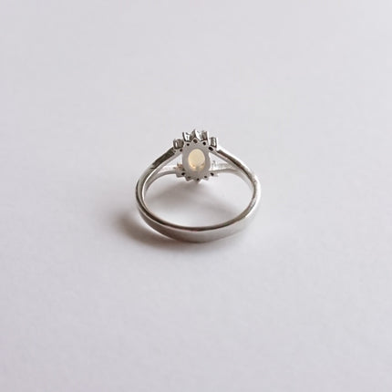 Ring met opaal