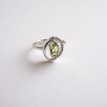 Ring met peridoot