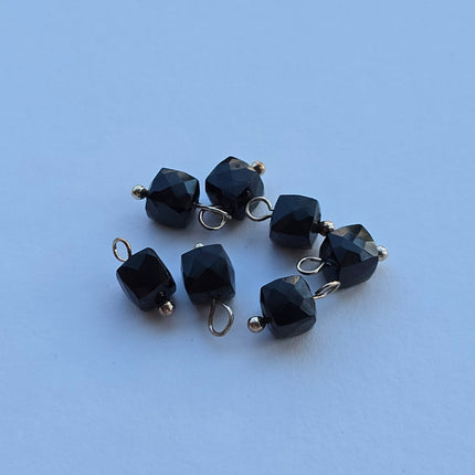 Spinel hangertjes