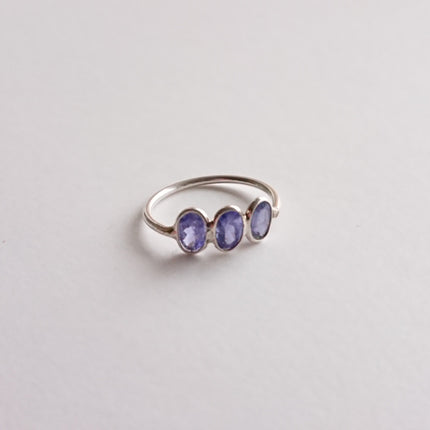 Ring met tanzaniet